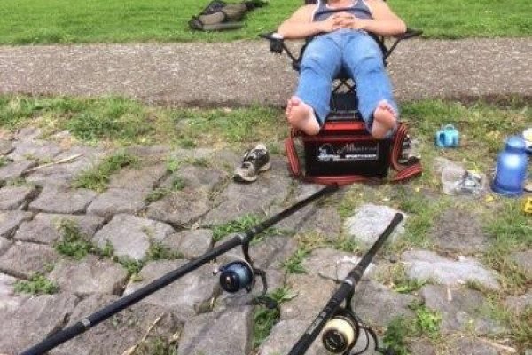 Ron en Wim, vissen aan de Botlek