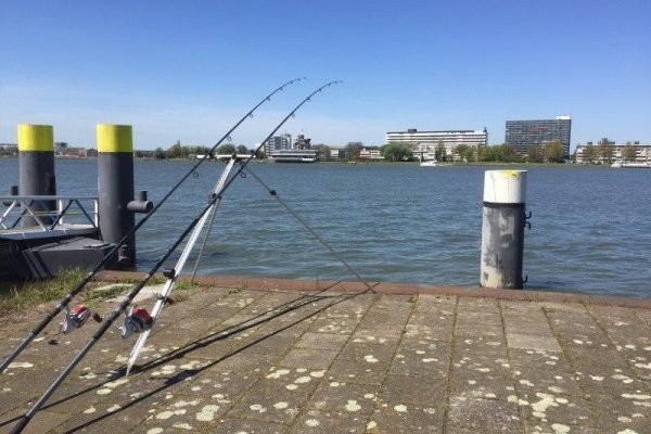 Jacco, vissen aan de Waterweg, op jacht naar tong
