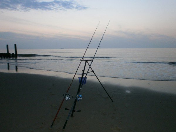 Huib, vissen aan Domburg