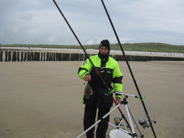 Strandvissen Zoutelande, met Arno