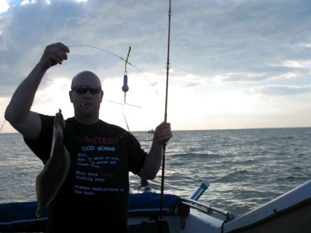 Luc, met tong op de Oosterschelde