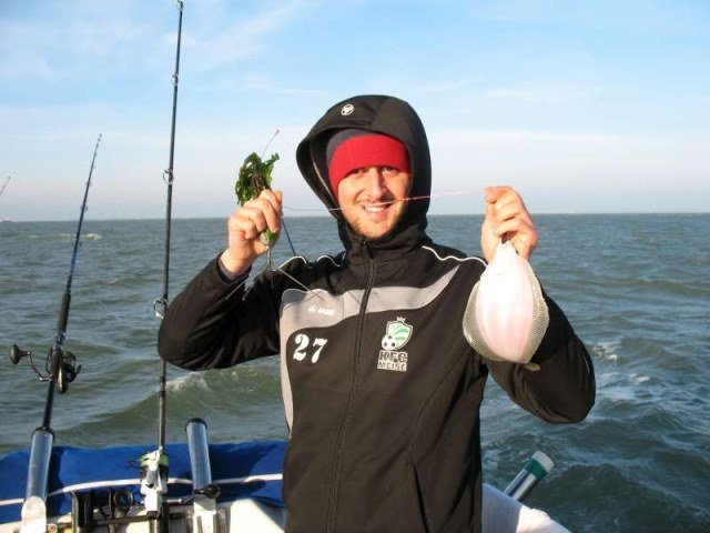 Vissen op schar in de Oosterschelde