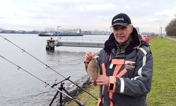 Kees en Willy, kantvissen Zeeuws Vlaanderen
