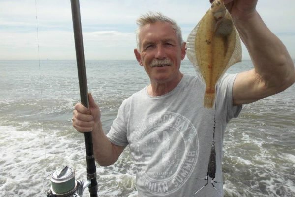 Henry en Jack, vissen aan Westkapelle