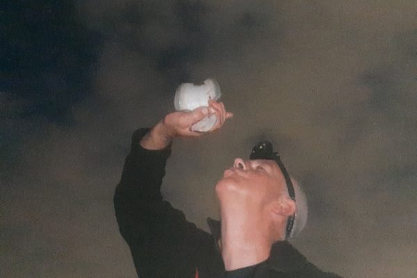Eldert, op jacht naar tong, in de Waterweg