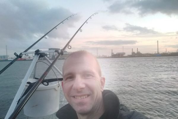 Stefan, vissen aan de Waterweg
